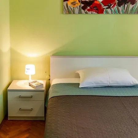 Apartment Miljas