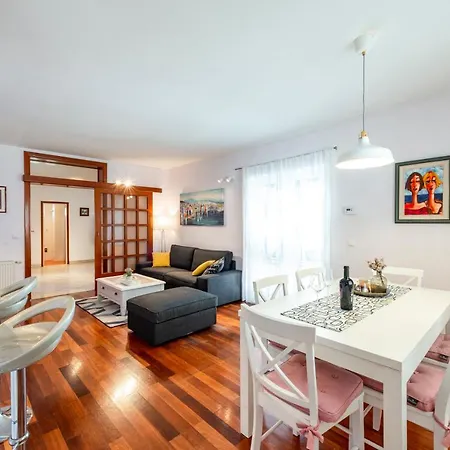 Apartamento Miljas
